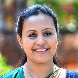 <h6>Smt. Veena George</h6>